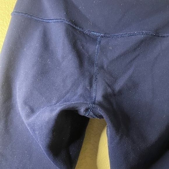 Lululemon reversible capri - Picture 5 of 6
